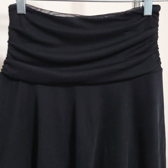 Le Chateau Skirt XS - Picture 2 of 4